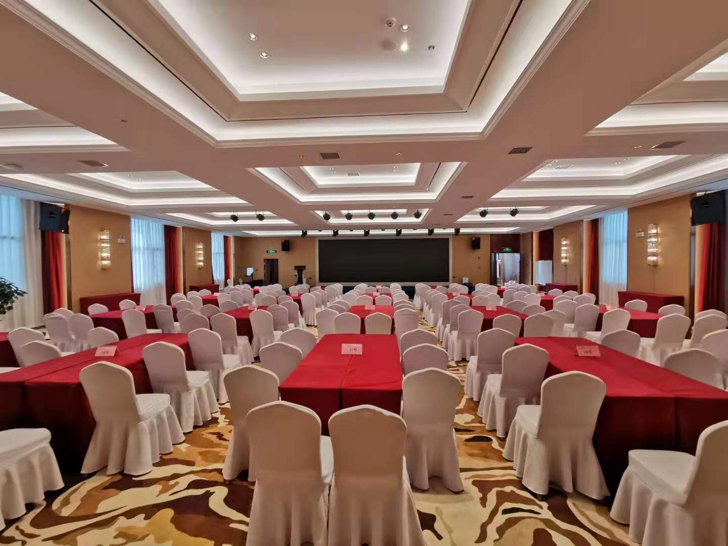 湖南长沙商务会议接待礼仪的有哪些常识