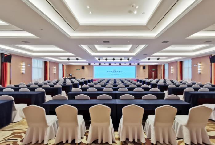 会议型酒店和普通能够办会的酒店有什么区别？